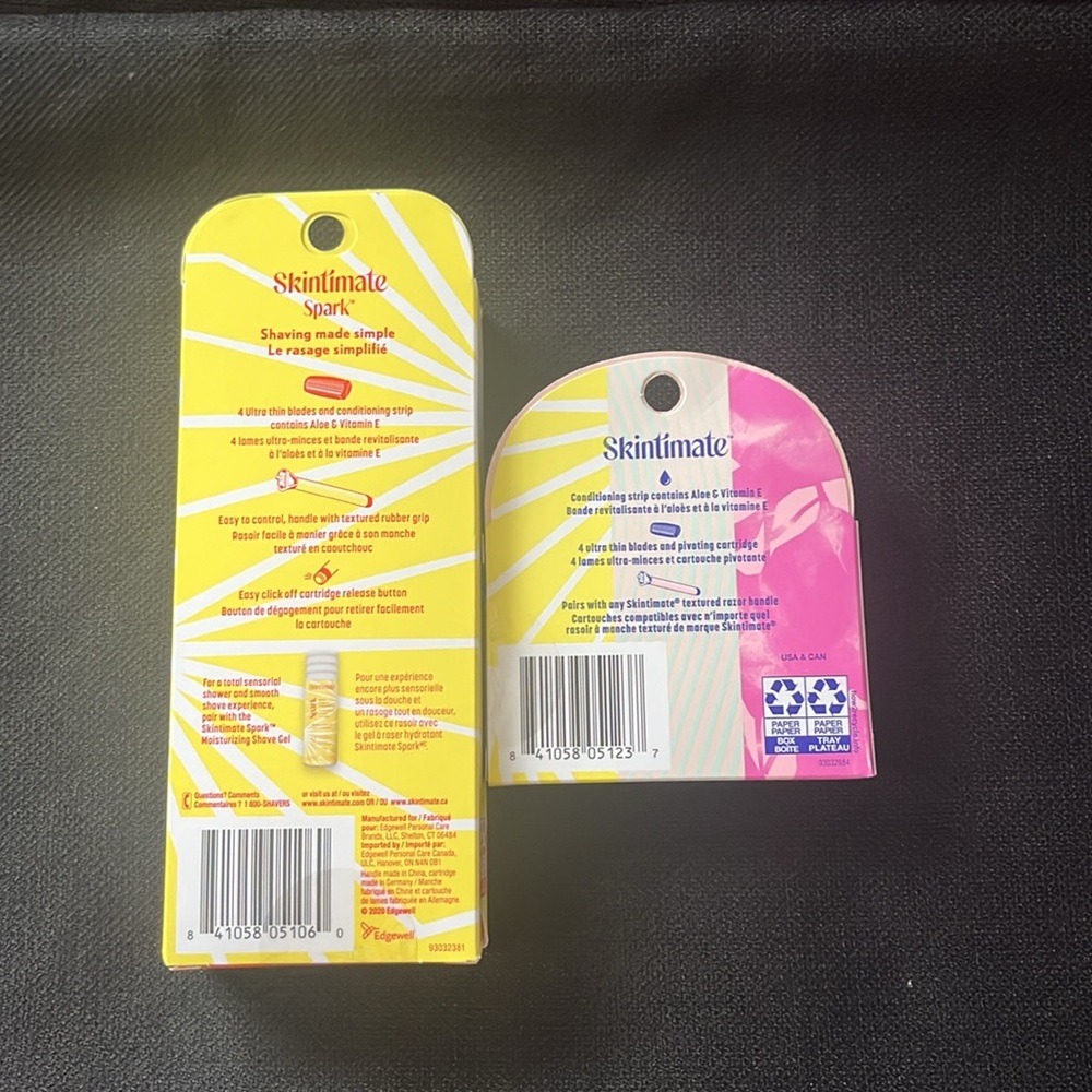 New Skintimate Spark Razor and Refill Set - Picture 2 of 5